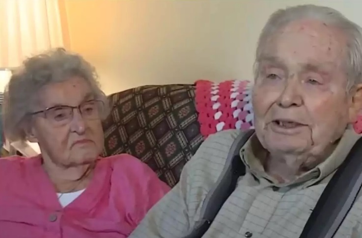 Έμειναν μαζί για 79 χρόνια, «έφυγαν» με διαφορά 20 ωρών