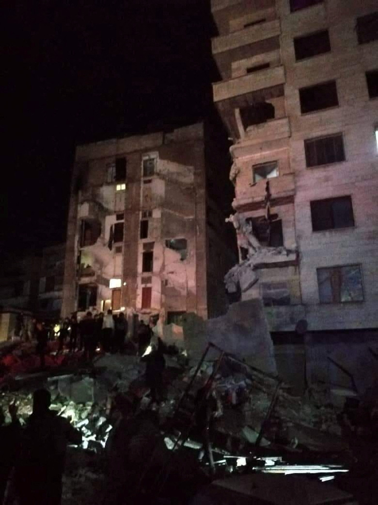 Ο φονικός σεισμός σκότωσε περισσότερους από 3.100 στην Τουρκία και τη Συρία - συνεχίζονται οι έρευνες για επιζώντες