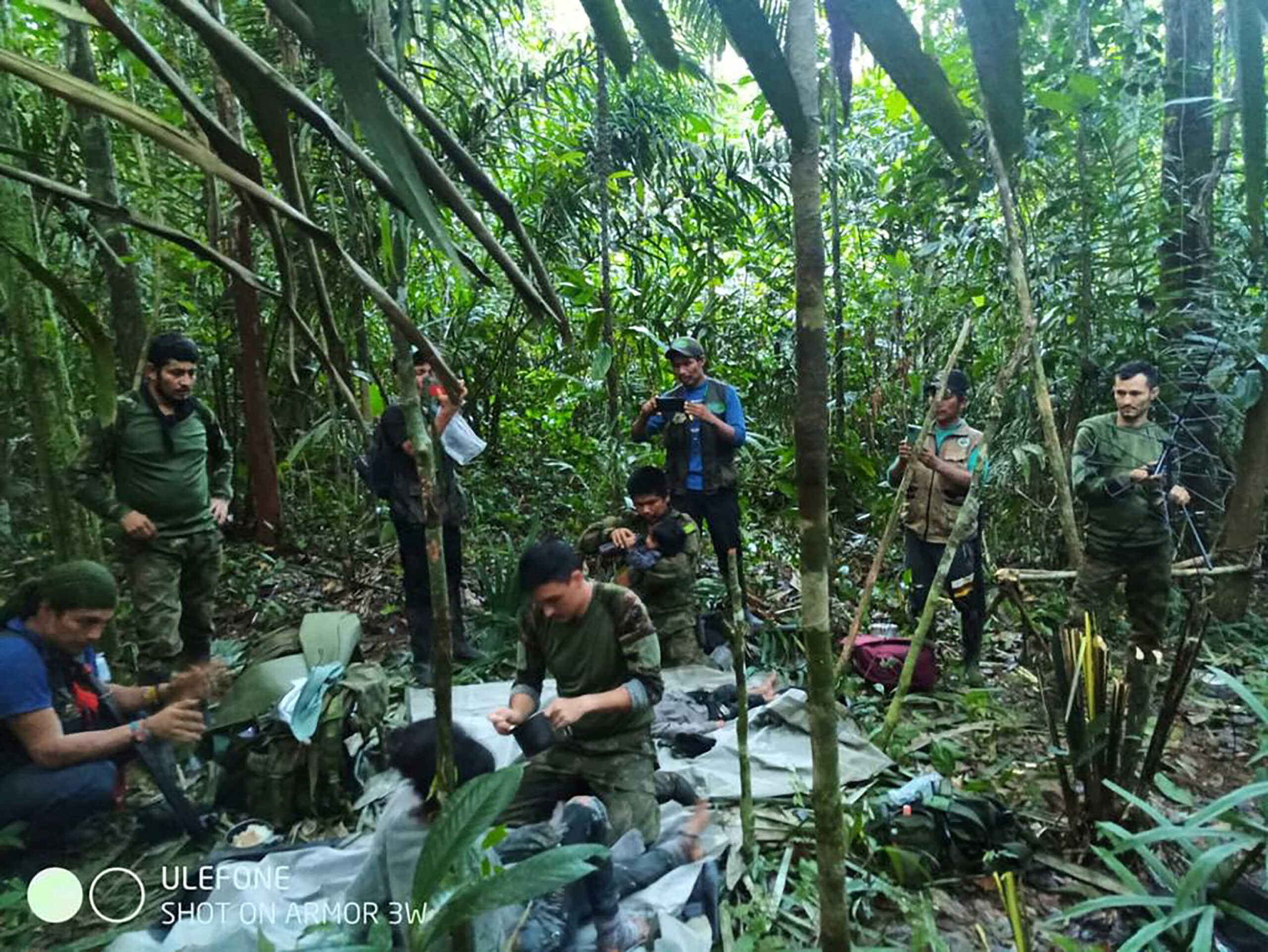 Βρέθηκαν 4 παιδιά ζωντανά στην Κολομβία - Περιπλανώμενη ζούγκλα για 40 ημέρες